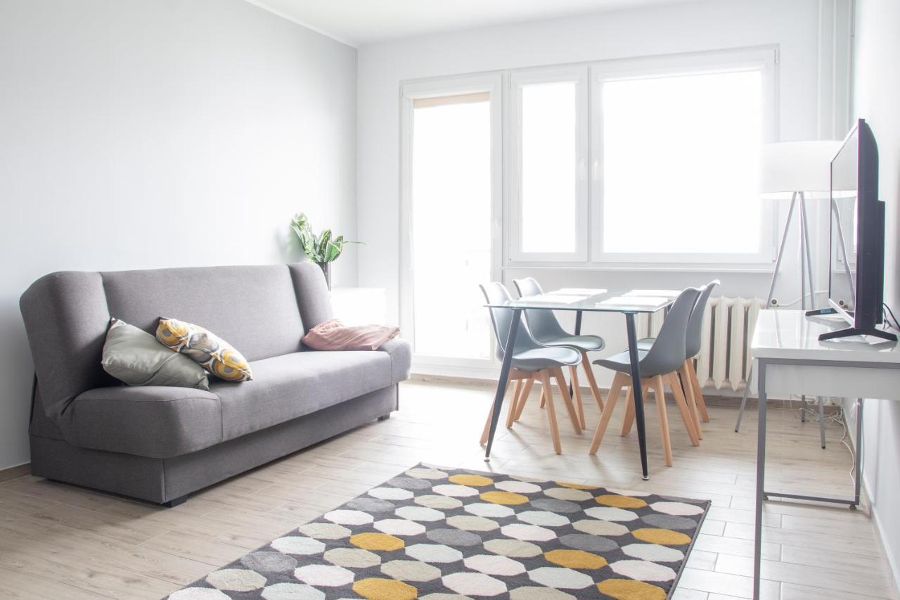 Al-Dom Apartamenty Szary Bursztyn โควอบเซก ภายนอก รูปภาพ